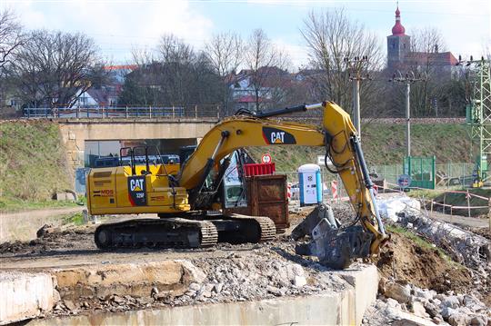 Demolice mostu nad Sázavou - Přibyslav duben 2023