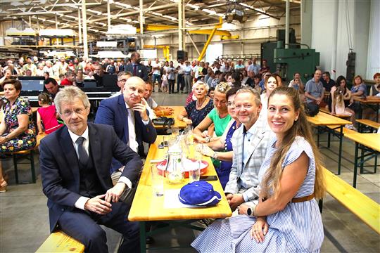Strojírna NEUFE oslavila dvacetiny, mezi gratulanty byl předseda Senátu ČR Miloš Vystrčil